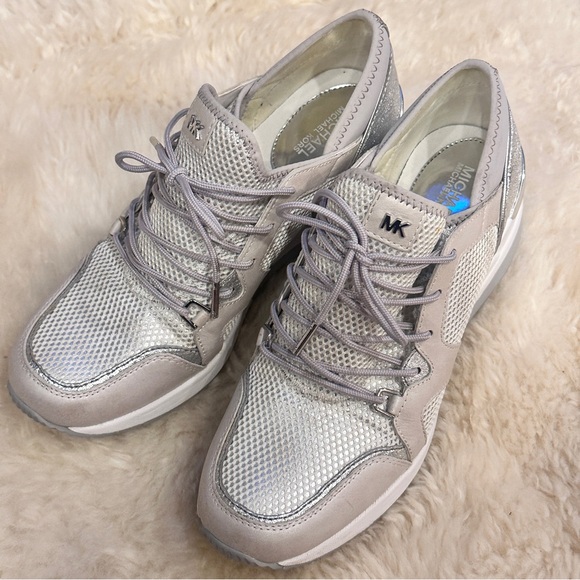MICHAEL KORS Women's Liv Leather and Mesh Trainer Sneakers size: 8 - Picture 12 of 14